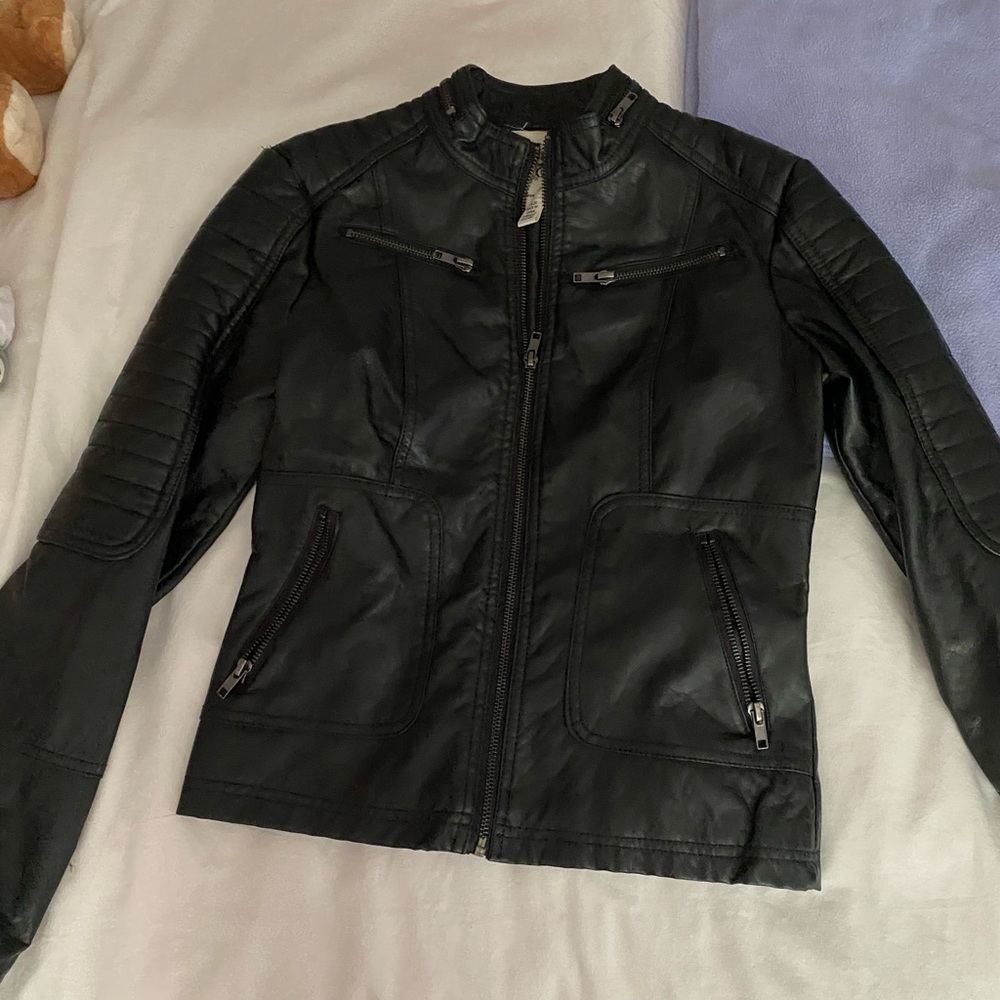 black leather jacket size: xs